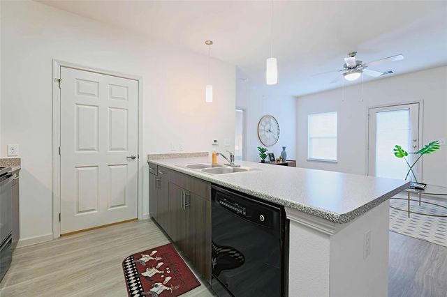 5605 Springdale RD 3-3-3322, Austin, TX 78723