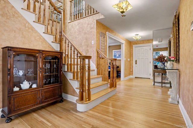 95 Gail Drive, New Rochelle, NY 10805