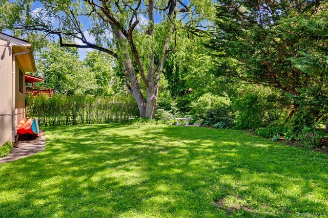 95 Gail Drive, New Rochelle, NY 10805