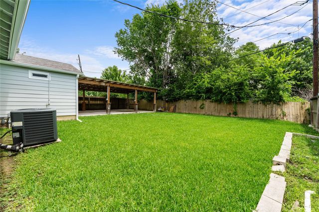 7819 Fir Street, Houston, TX 77012