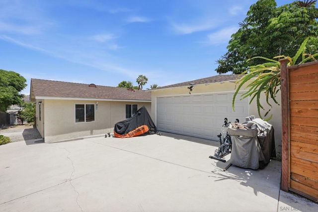 14 Palm St, Lemon Grove, CA 91945