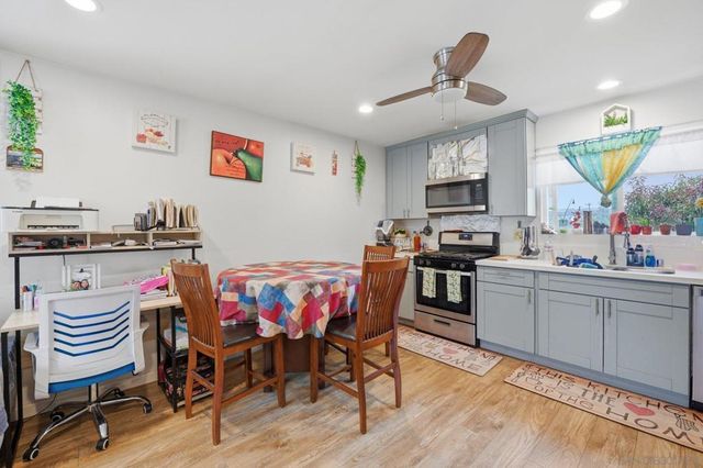 14 Palm St, Lemon Grove, CA 91945