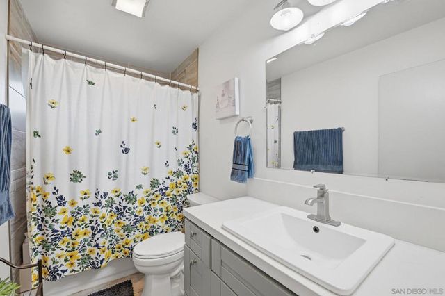 14 Palm St, Lemon Grove, CA 91945