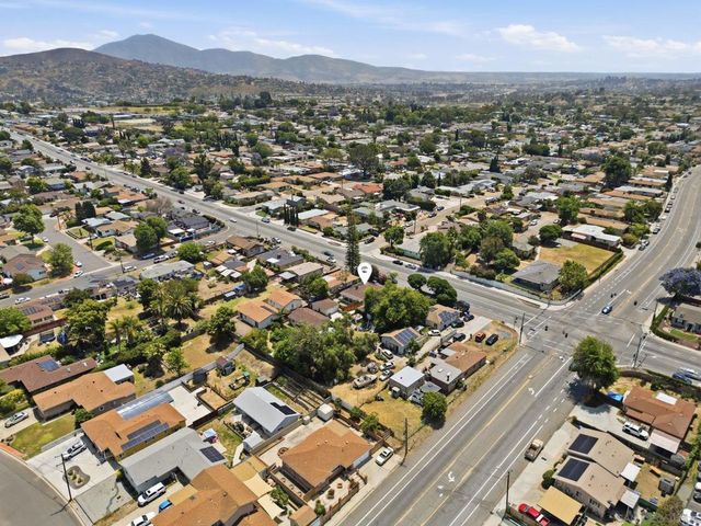 14 Palm St, Lemon Grove, CA 91945