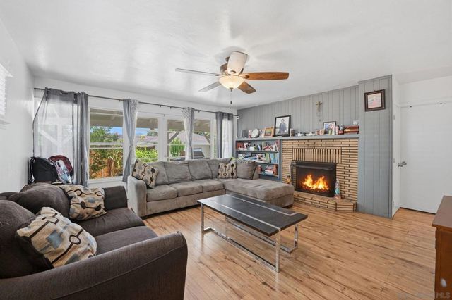 14 Palm St, Lemon Grove, CA 91945
