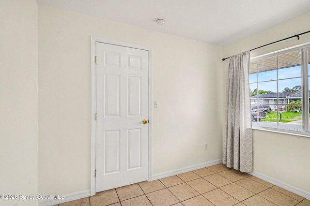 255 W Towne Place, Titusville, FL 32796