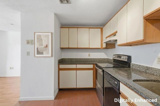 35 Prospect St 309, Woburn, MA 01801
