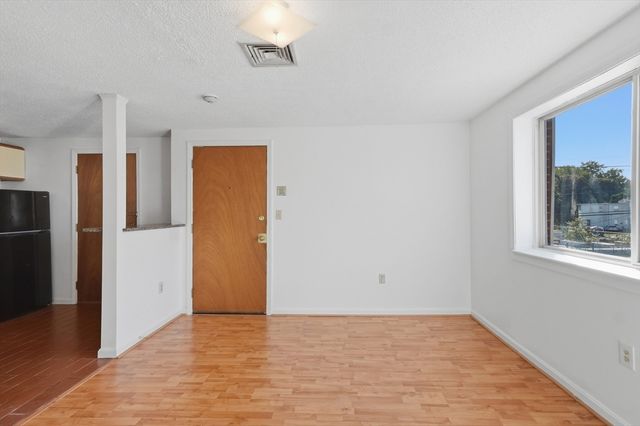 35 Prospect St 309, Woburn, MA 01801