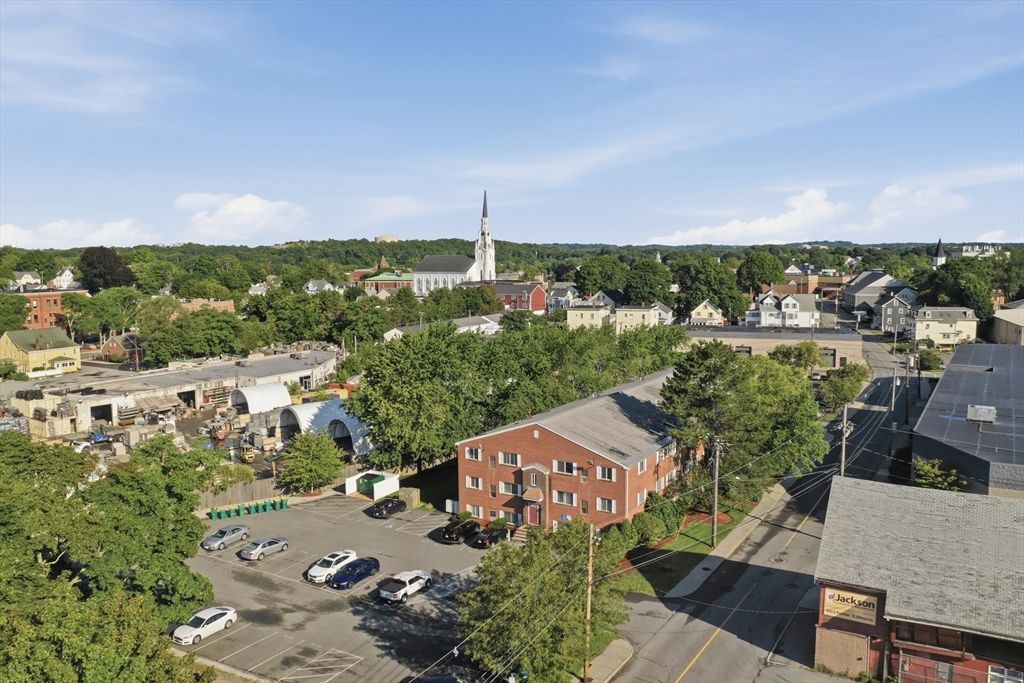 35 Prospect St 309, Woburn, MA 01801