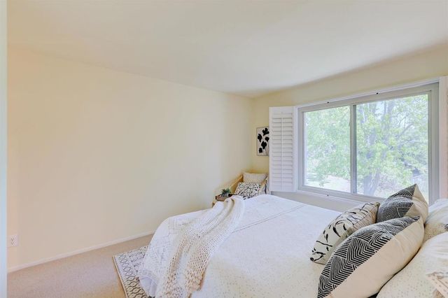 1982 Fairlee Drive, Encinitas, CA 92024