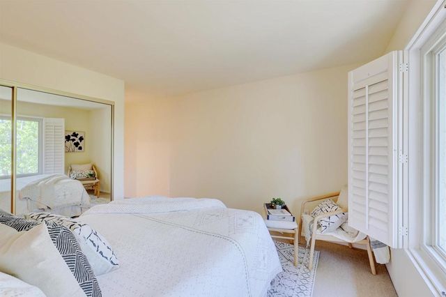 1982 Fairlee Drive, Encinitas, CA 92024