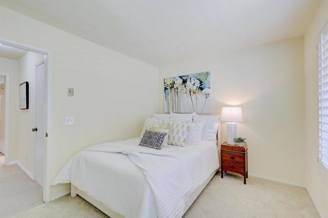 1982 Fairlee Drive, Encinitas, CA 92024