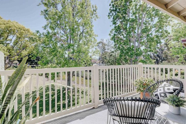 1982 Fairlee Drive, Encinitas, CA 92024