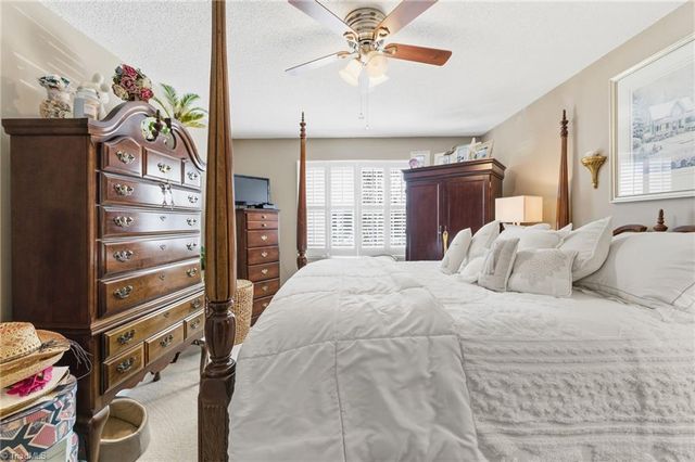 2229 New Garden Road, Greensboro, NC 27410