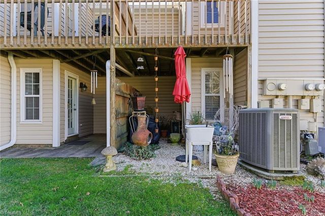 2229 New Garden Road, Greensboro, NC 27410