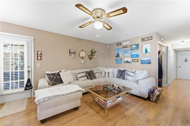 2229 New Garden Road, Greensboro, NC 27410