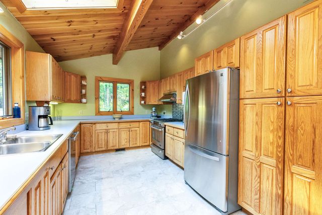 20 Jay Drive, Rindge, NH 03461