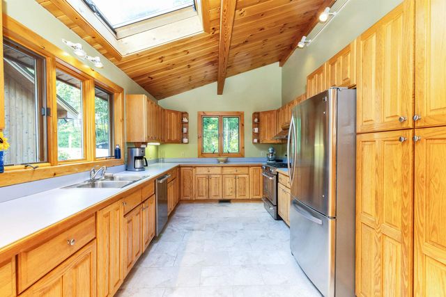 20 Jay Drive, Rindge, NH 03461