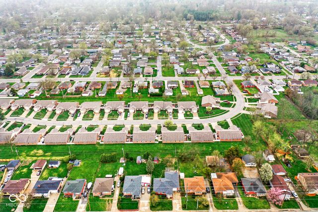 2021 Ticen Court, Beech Grove, IN 46107