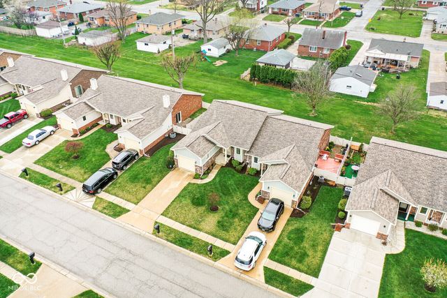 2021 Ticen Court, Beech Grove, IN 46107