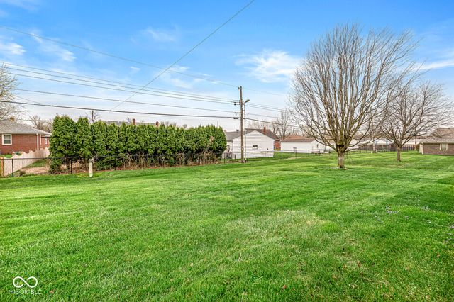 2021 Ticen Court, Beech Grove, IN 46107