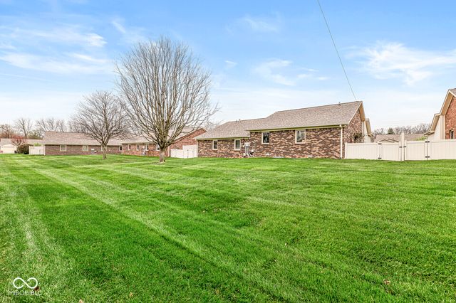 2021 Ticen Court, Beech Grove, IN 46107