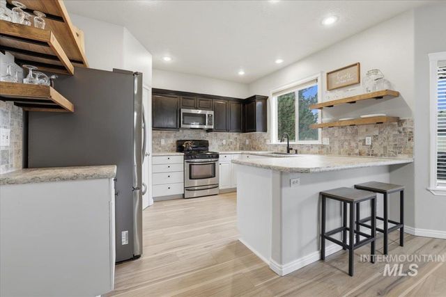 1579 E Ionia St, Meridian, ID 83642