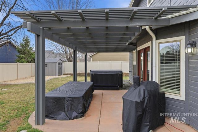 1579 E Ionia St, Meridian, ID 83642