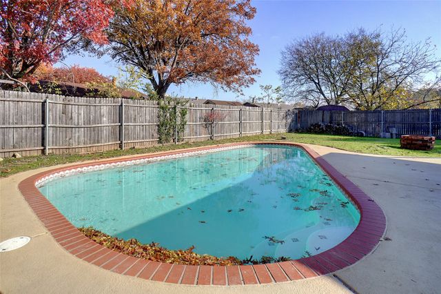 1600 Whittenburg Drive, Fort Worth, TX 76134
