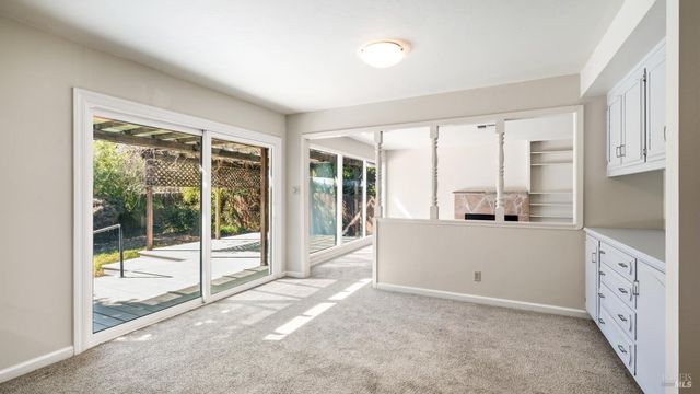 753 Nebraska Dr, Santa Rosa, CA 95405