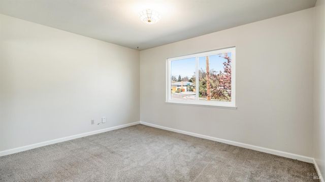 753 Nebraska Dr, Santa Rosa, CA 95405