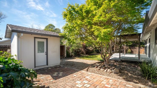 753 Nebraska Dr, Santa Rosa, CA 95405
