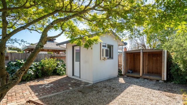 753 Nebraska Dr, Santa Rosa, CA 95405