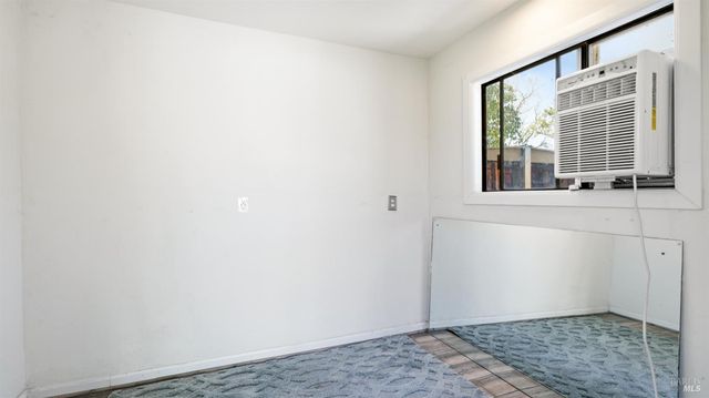 753 Nebraska Dr, Santa Rosa, CA 95405