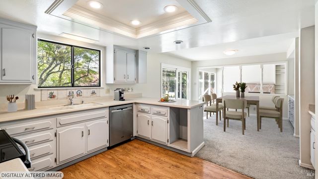 753 Nebraska Dr, Santa Rosa, CA 95405