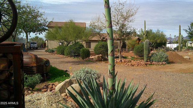 1502 S PROSPECTORS Road, Apache Junction, AZ 85119