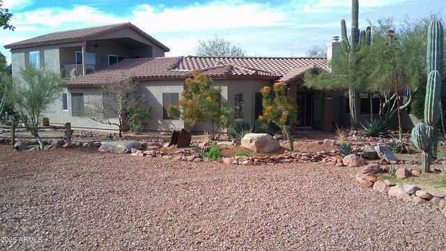 1502 S PROSPECTORS Road, Apache Junction, AZ 85119