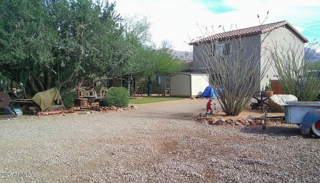 1502 S PROSPECTORS Road, Apache Junction, AZ 85119