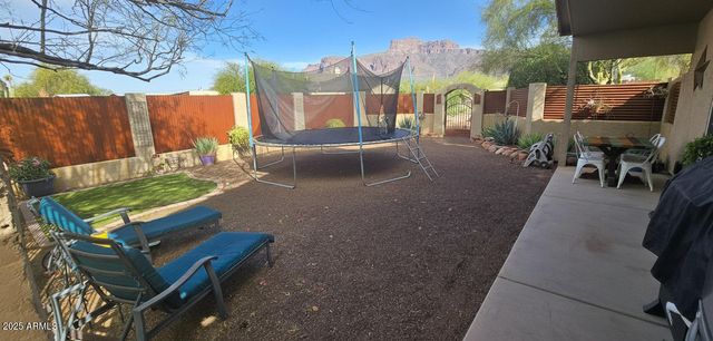 1502 S PROSPECTORS Road, Apache Junction, AZ 85119