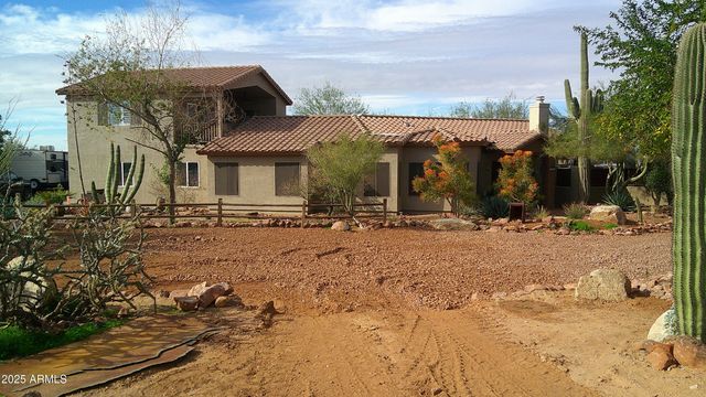 1502 S PROSPECTORS Road, Apache Junction, AZ 85119