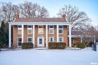 6024 N KNOXVILLE Avenue, Peoria, IL 61614