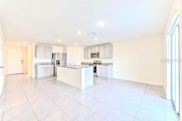 2785 GARDINER LANE, Zephyrhills, FL 33541