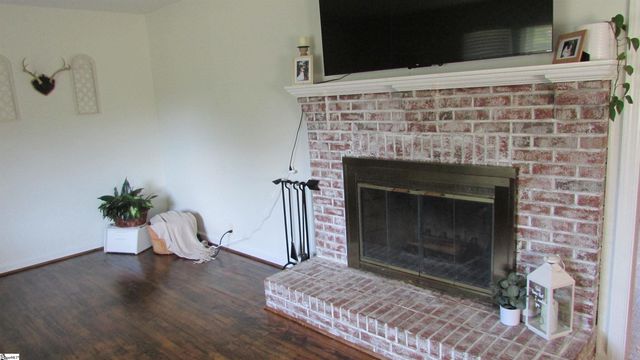 1071 Bethel Church Road, Laurens, SC 29360