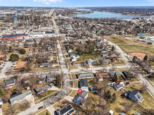 915 TWILIGHT DRIVE, De Pere, WI 54115