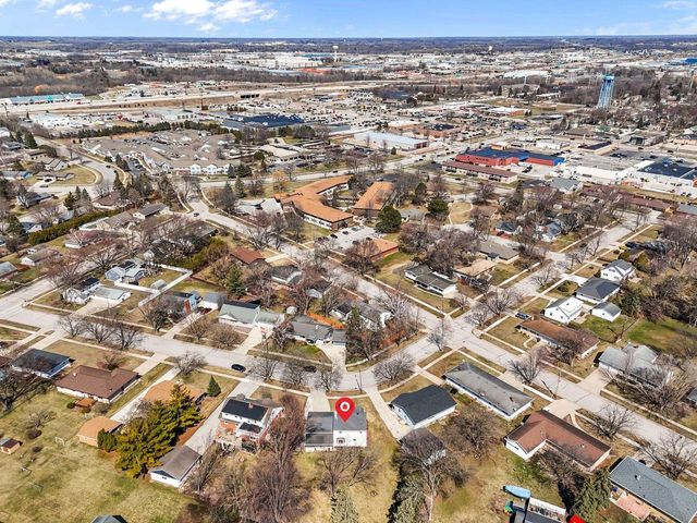 915 TWILIGHT DRIVE, De Pere, WI 54115