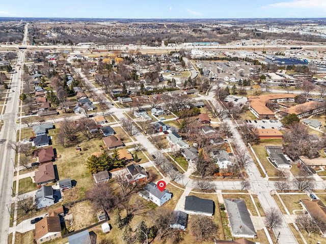 915 TWILIGHT DRIVE, De Pere, WI 54115