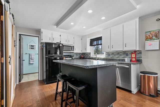 915 TWILIGHT DRIVE, De Pere, WI 54115