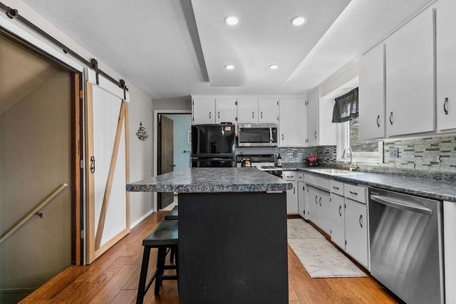 915 TWILIGHT DRIVE, De Pere, WI 54115