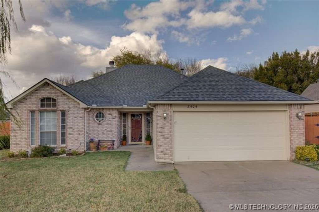 8404 E Norman Street, Broken Arrow, OK 74014