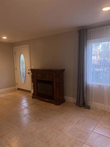 Tuttle Street, Carlsbad, CA 92008